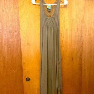 Size large green maxi dress